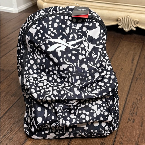 Reebok Black and White Backpack Men/Women Large Bag - Picture 1 of 9